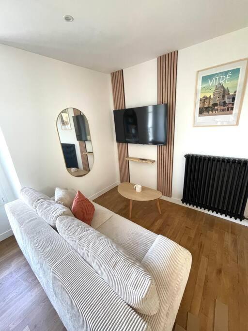 Appartement Calme Et Cosy Proche Centre Vue Chateau Vitre  Ngoại thất bức ảnh